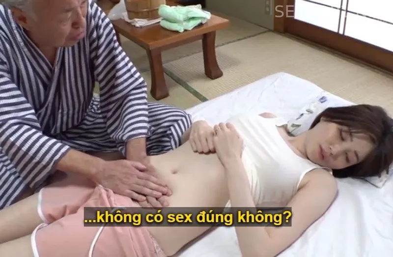 Cô vợ trẻ ngoại tình với bạn trai cũ ôn lại kỷ niệm lén lút
